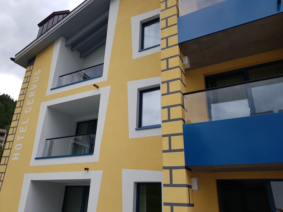 Außenansicht Hotel Cervus