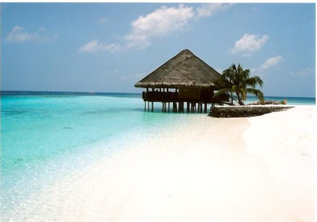 Vadoo - Big Hat Bar Adaaran Prestige Vadoo