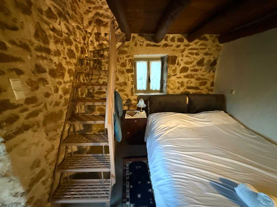 Zimmer Messinian Stone House