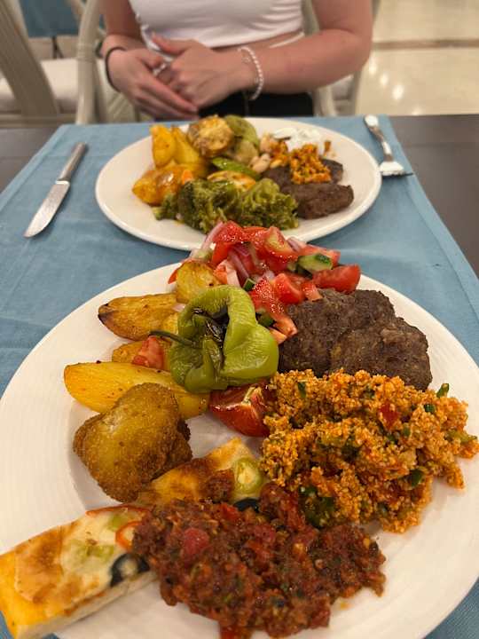 Gastro Aska Hotel Just in Beach