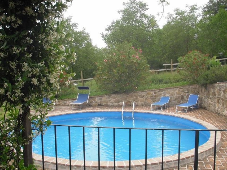 Piscina La Vigna Rossa Agriturismo La Vigna Rossa