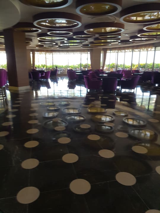 Lobby Sunmelia Beach Resort