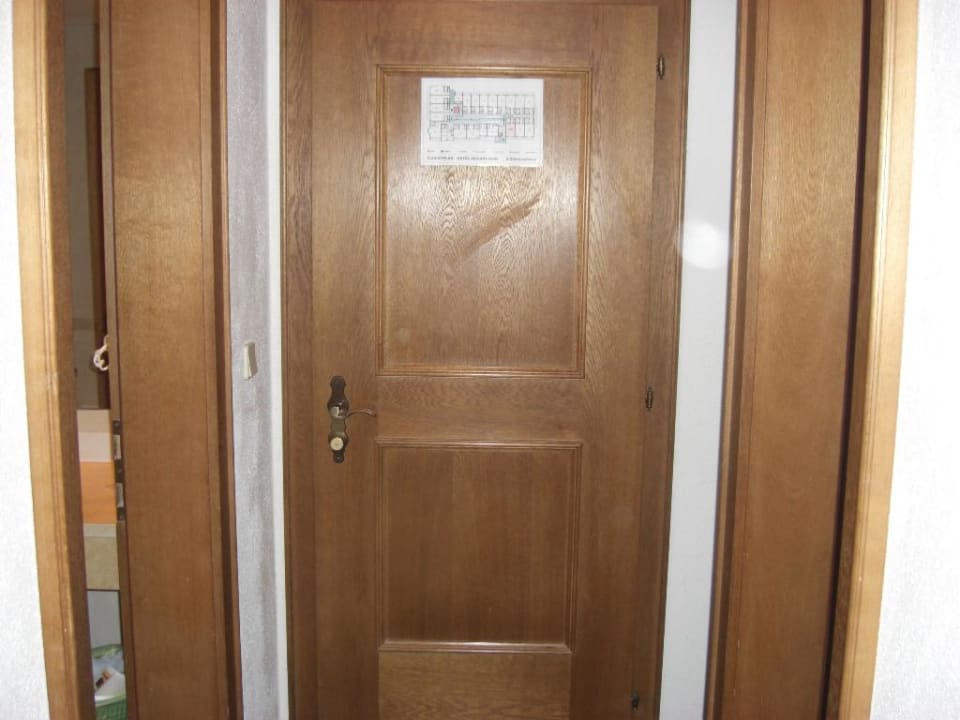 Zimmer im Charme der 80'ger Jahre Familienhotel Mozart