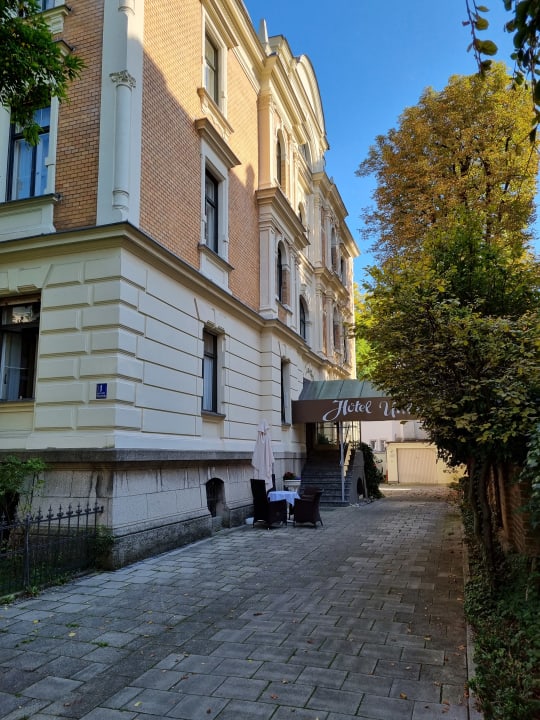 Außenansicht Hotel Uhland