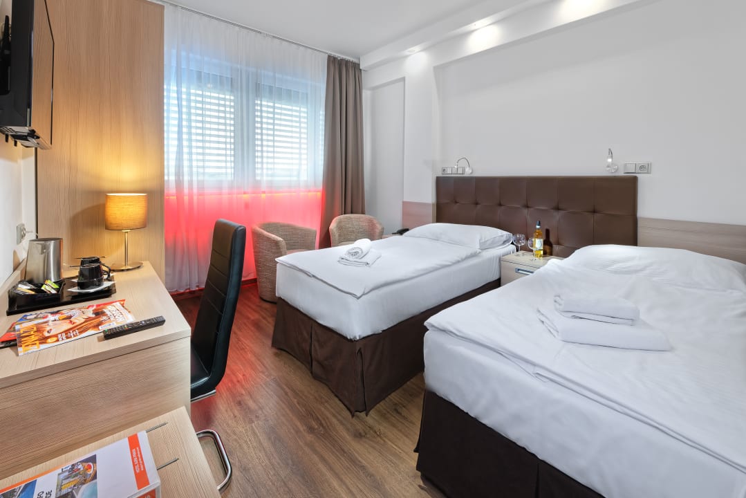 Zimmer Hotel Aura Design & Garden Pool