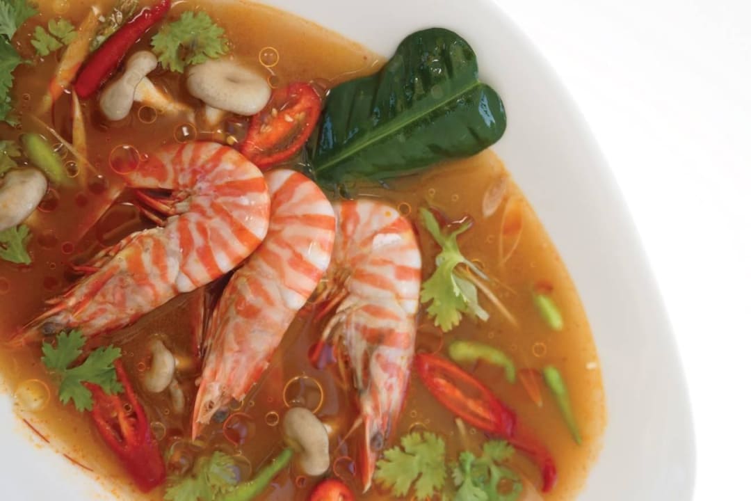 Room Service Kin Plaza Arjaan by Rotana