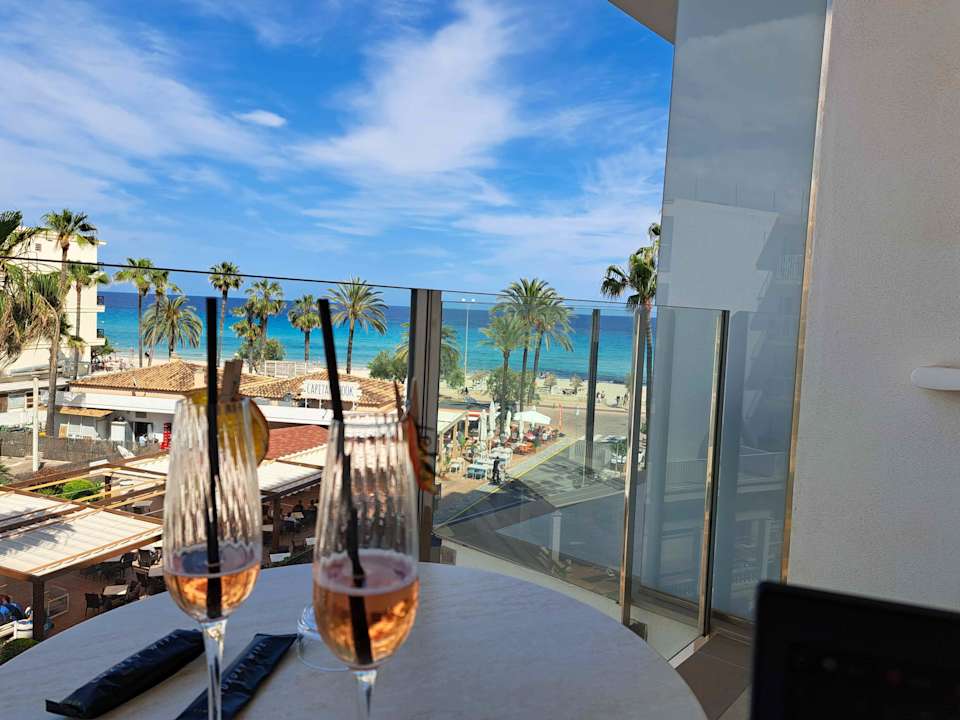 Außenansicht CM Playa del Moro