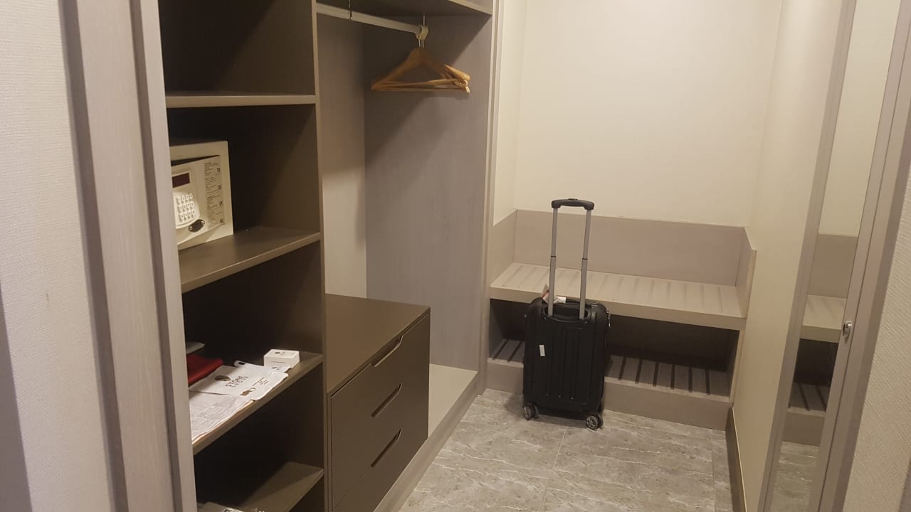 Zimmer Royal Seginus