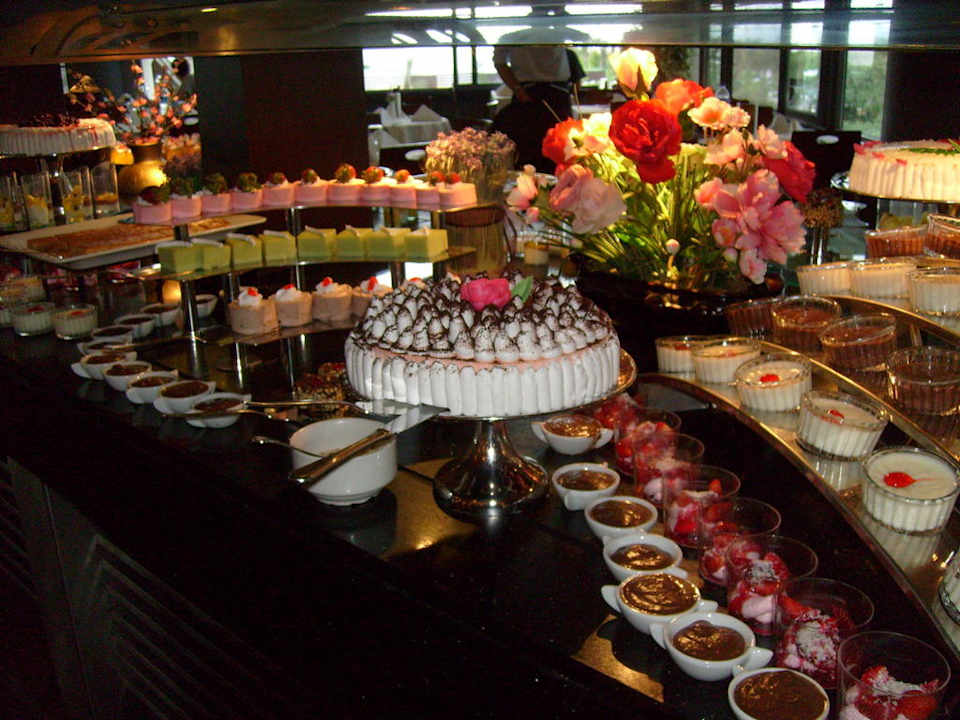 Dessert Limak Lara Deluxe Hotel & Resort