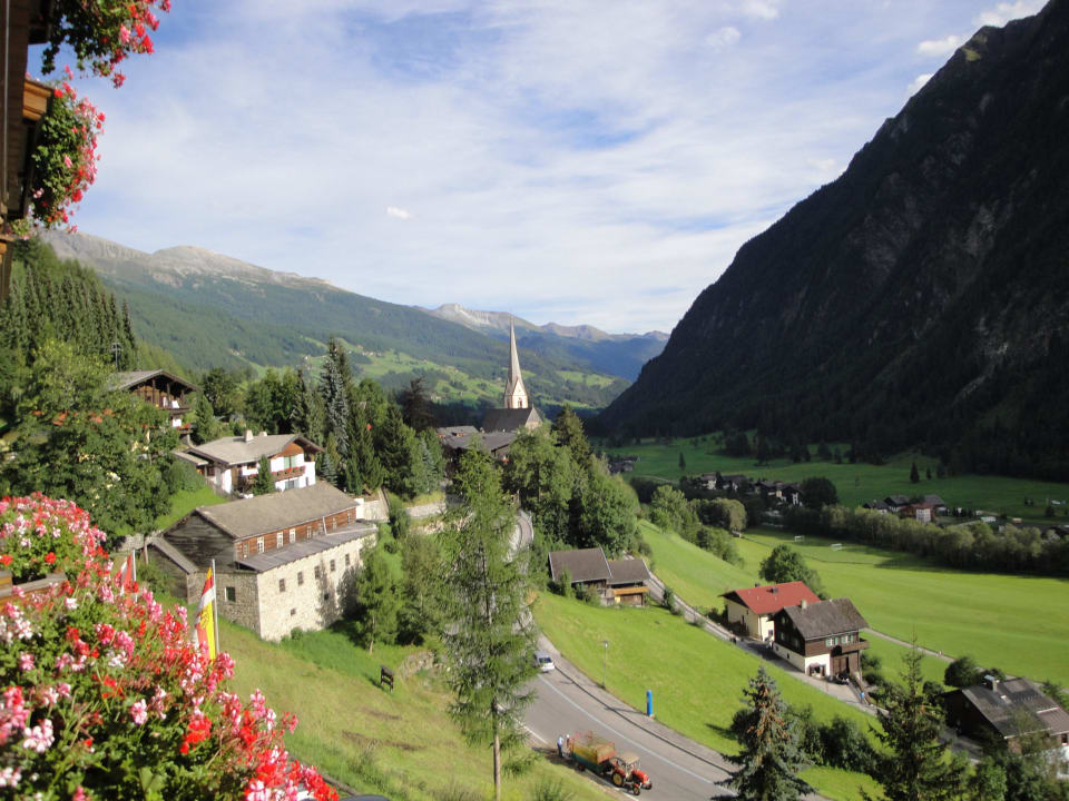 Ausblick vom Balkon auf Mölltal Hotel Lärchenhof