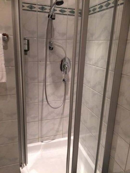Dusche Hotel Kaiserhof Wien
