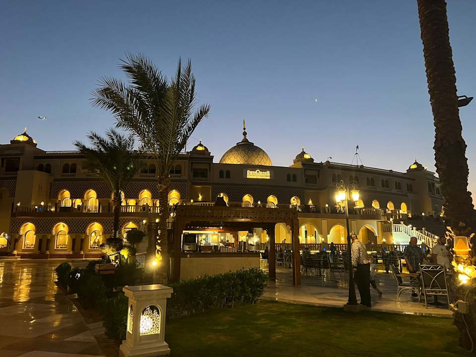 Außenansicht Sentido Mamlouk Palace Resort
