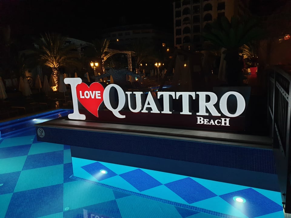 Pool Quattro Beach Spa & Resort