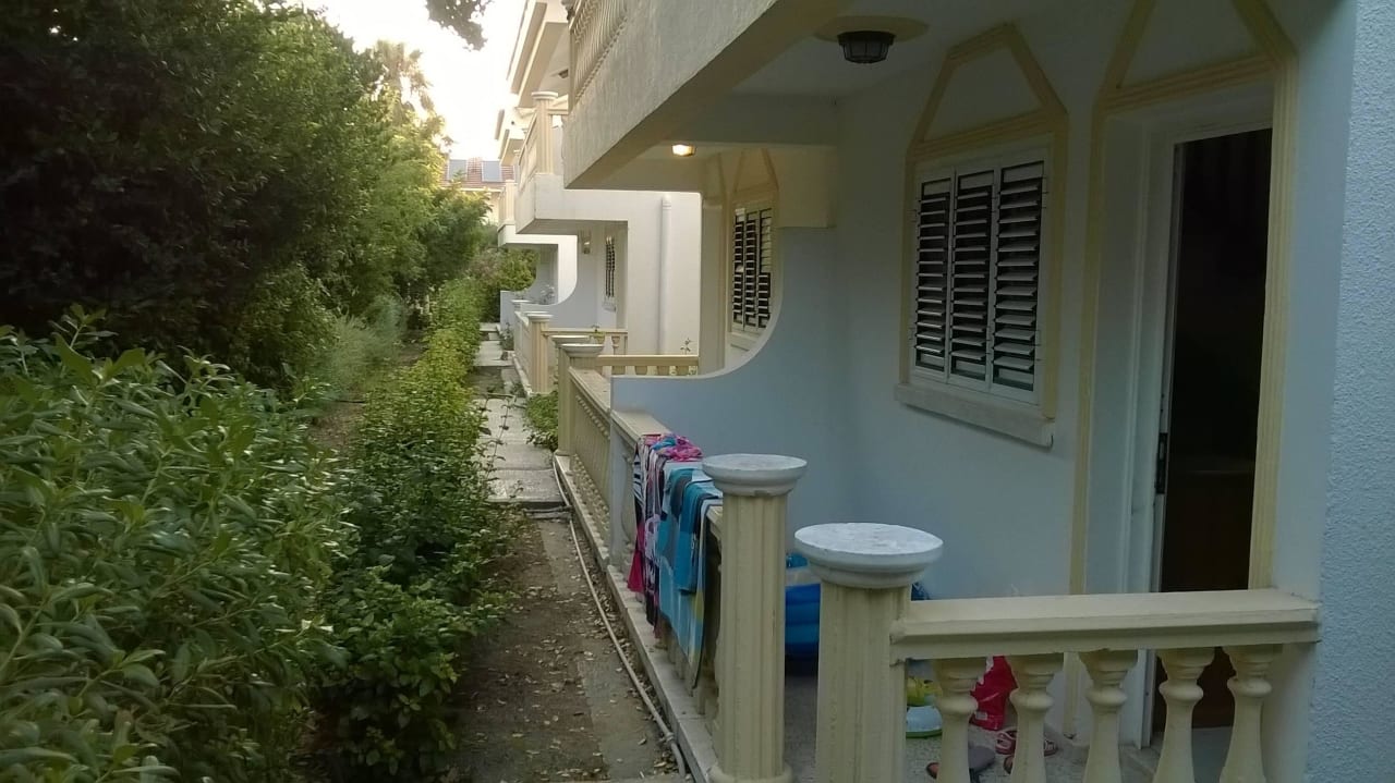 Widok na Bungalowy 33 Riverside Garden Resort