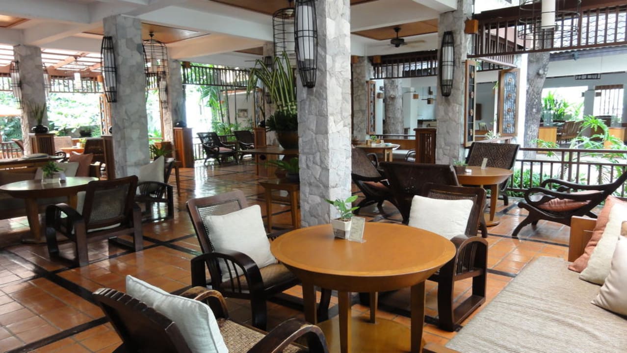 Lobby Woodlands Hotel & Resort