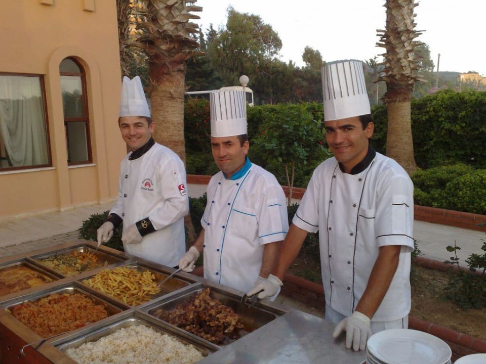 die 3 Herren vom Grill Doris Aytur Hotel