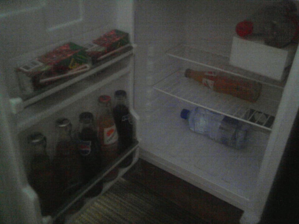 Täglich aufgefüllte Minibar Sherwood Exclusive Lara