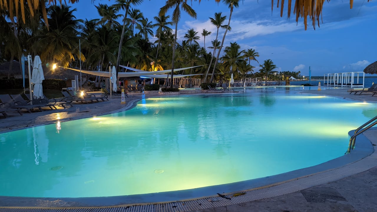 Pool Hotel Viva Dominicus Beach by Wyndham - All Inclusive Resort