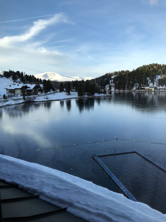 Beheiztes Becken im See Hotel Hochschober