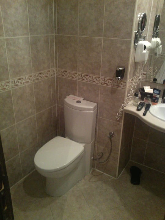 Saubere Toiletten Odessos Park Hotel