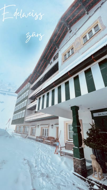 Außenansicht Hotel Edelweiss