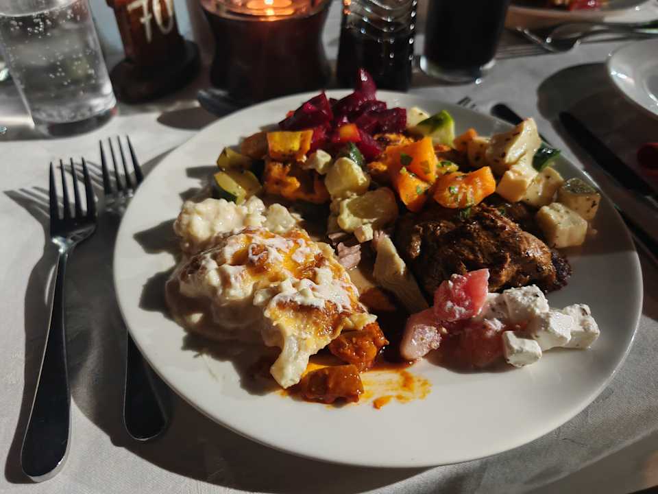 Gastro Ocean Paradise Resort & Spa