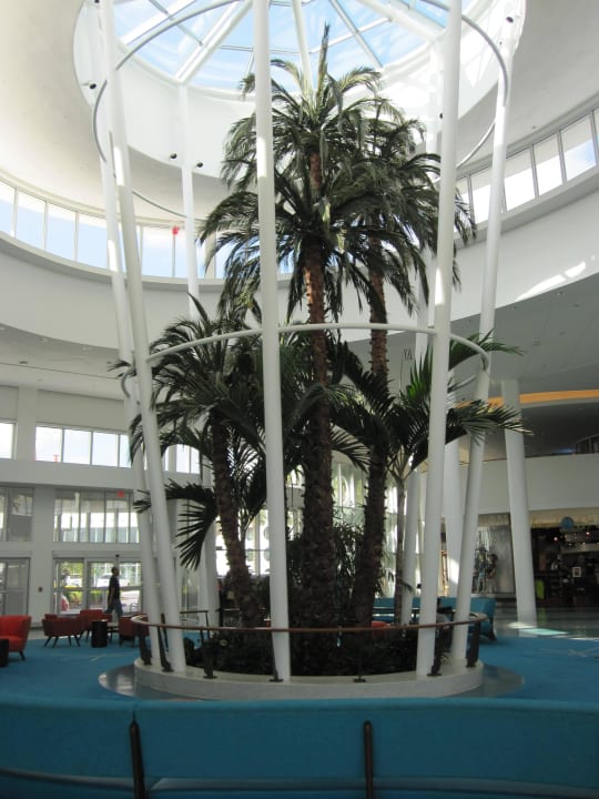 Lobby Universal's Cabana Bay Beach Resort