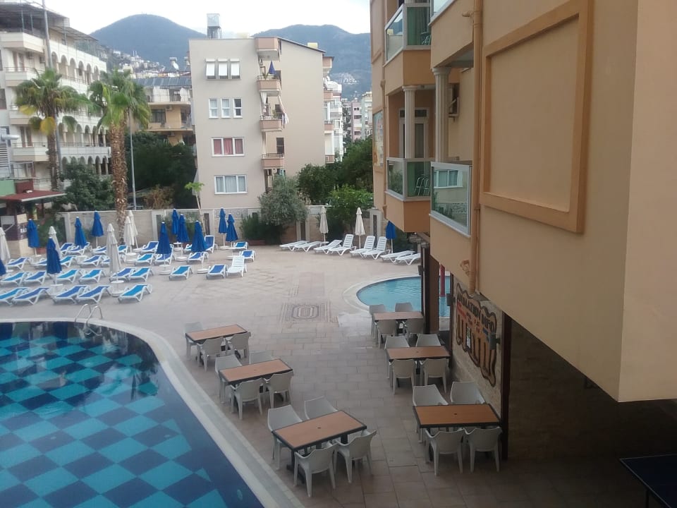 Pool Tac Premier Hotel & Spa