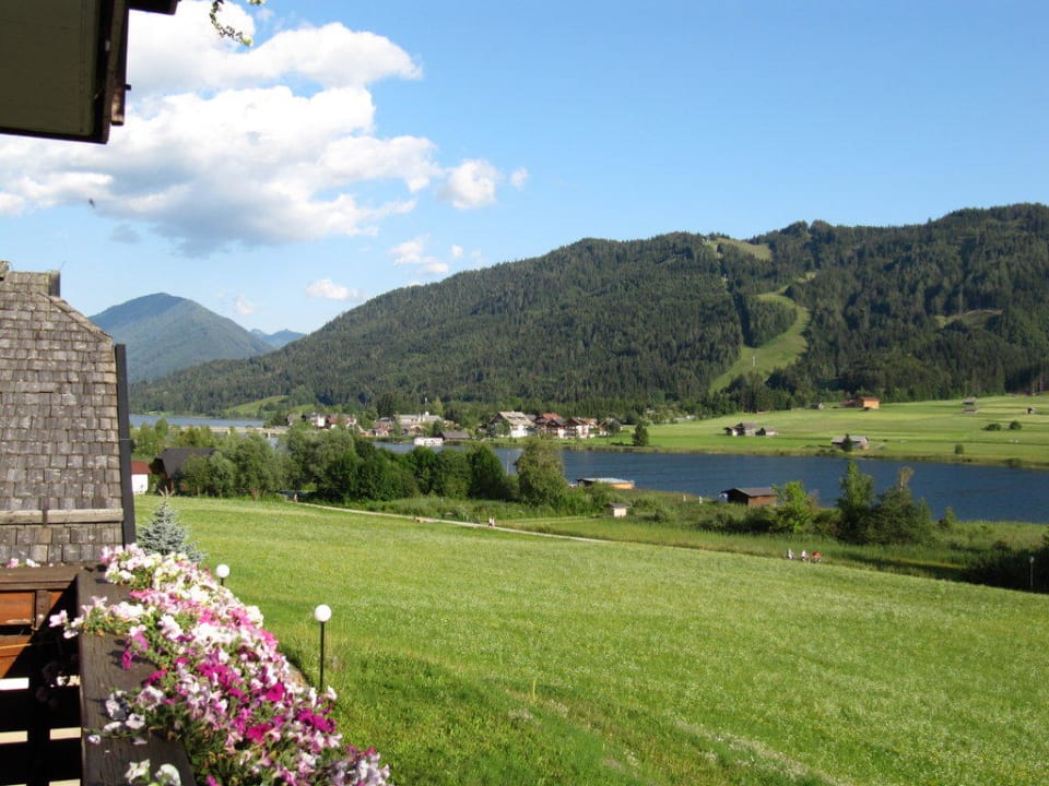 Ausblick vom Balkon Hotel Wiesenhof direkt am Weissensee