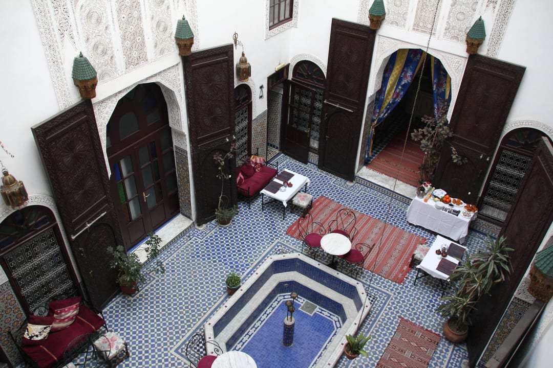 Blick vom Zimmer in den Innenhof Hotel Riad Dar Al Batoul