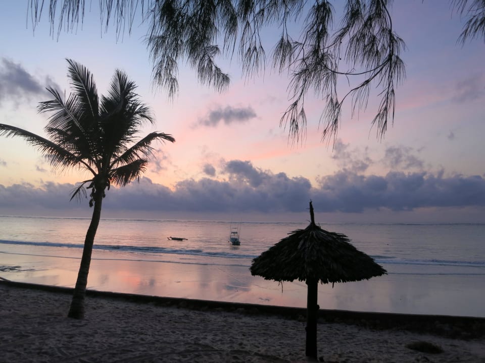 Sonnenaufgang Diani Sea Resort