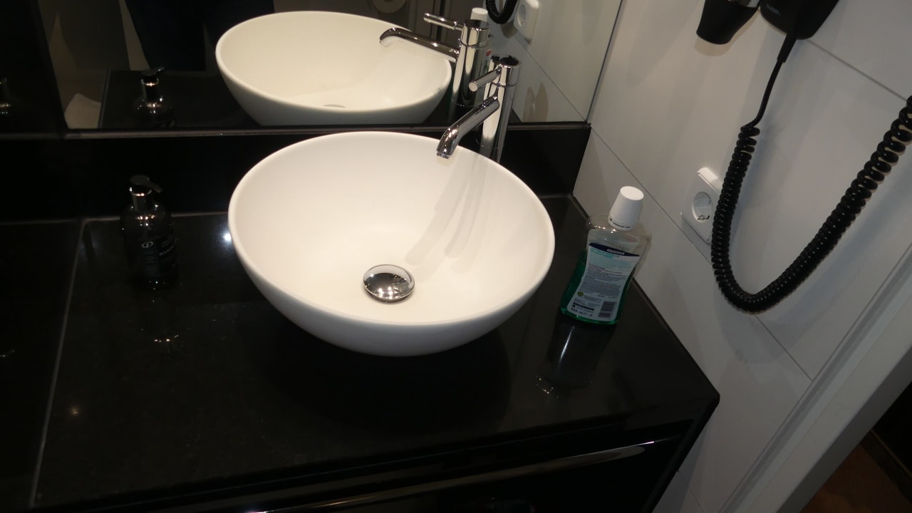 Zimmer Motel One Hamburg-Altona