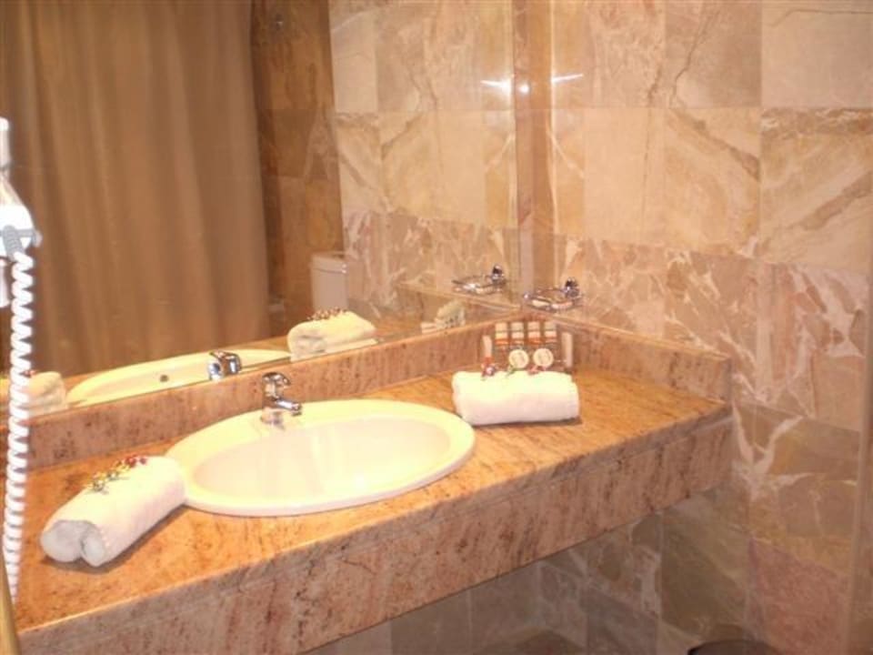 Badezimmer Hotel Kalithea Horizon Royal