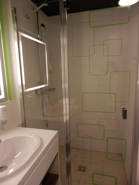 Dusche harry's home Wien Millennium Tower