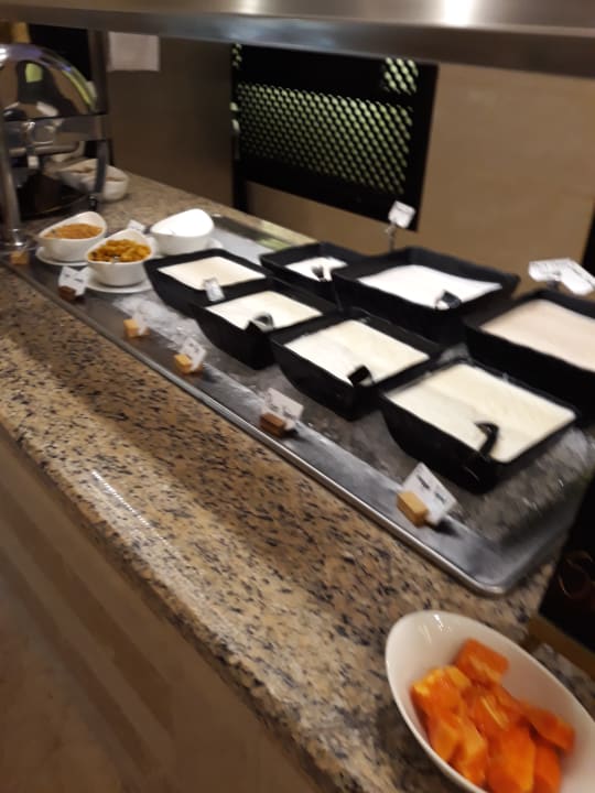 Gastro Miramar Al Aqah Beach Resort