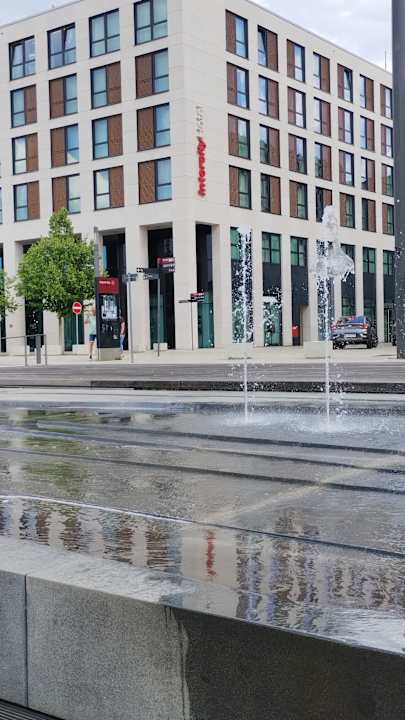 Außenansicht IntercityHotel Berlin Airport BER Terminal 1+2