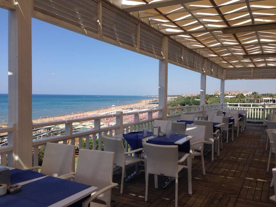 Restaurantausblick am Strand Can Garden Resort