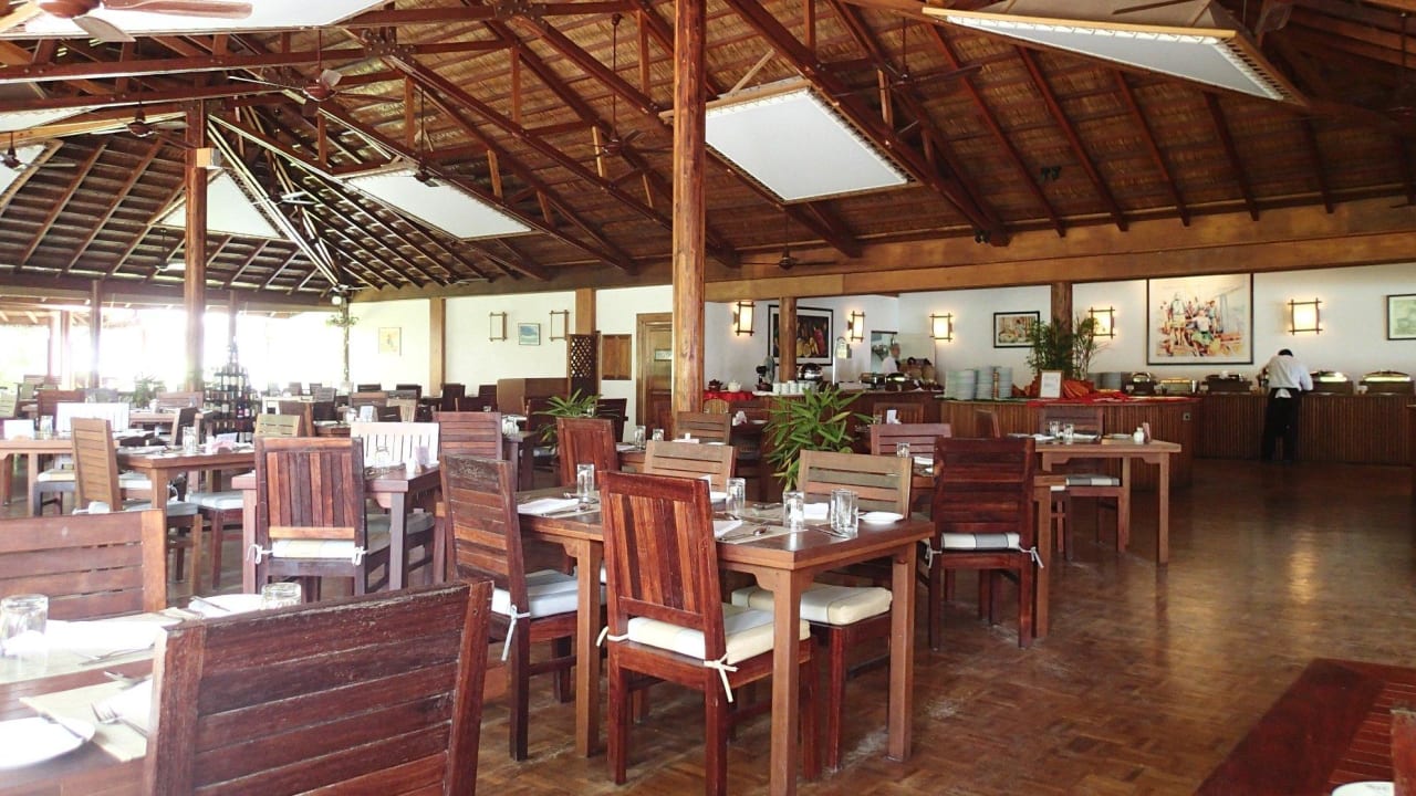 Main-Restaurant NH Collection Maldives Reethi Resort