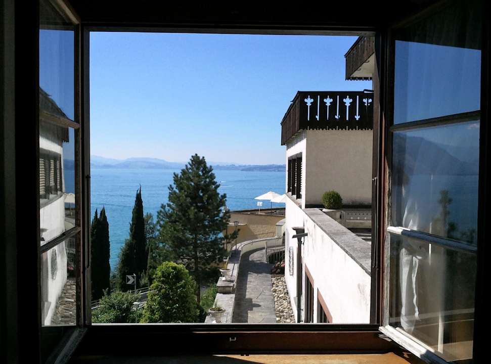 Blick aus dem Zimmer neben Festsaal See- und Seminarhotel FloraAlpina