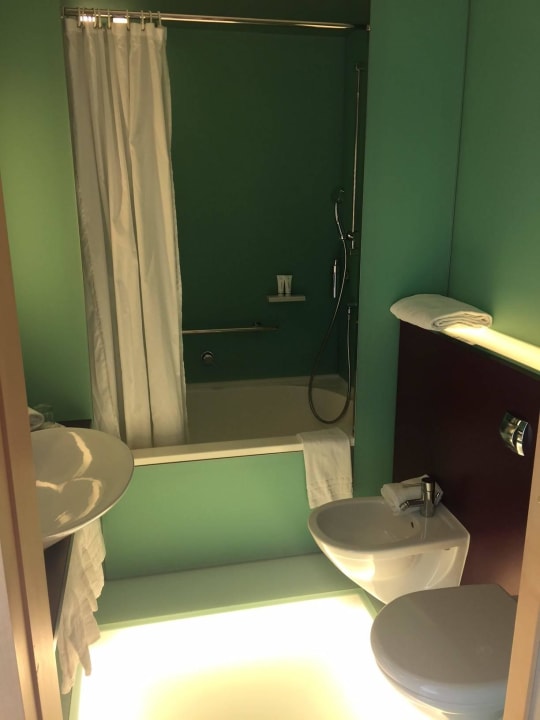 Bad HYPERION Hotel Basel