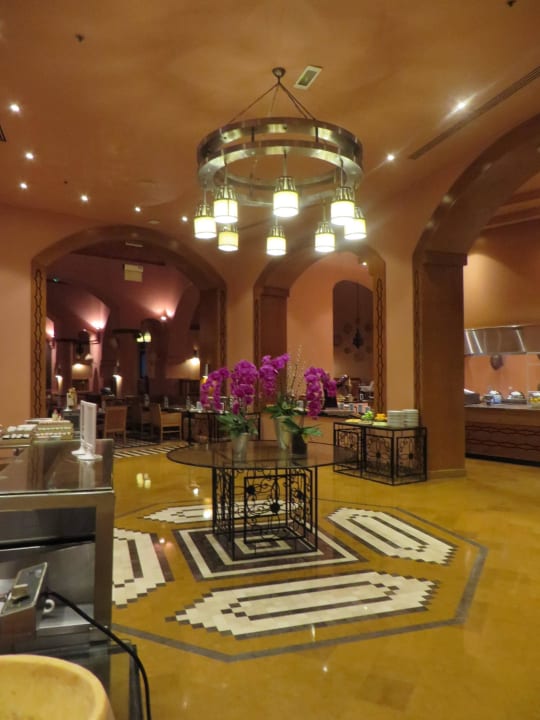 Im Rataurante The Cove Rotana Resort