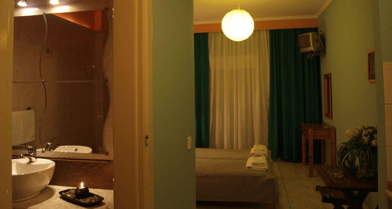 Room blue Giorgio Apartments