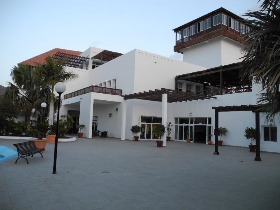 Blick auf das Haupthaus mit Bazar, Speisesäalen etc. Fuerteventura Princess