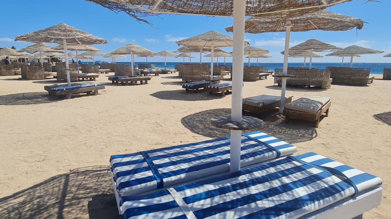 Strand Eagles Paradise Abu Soma