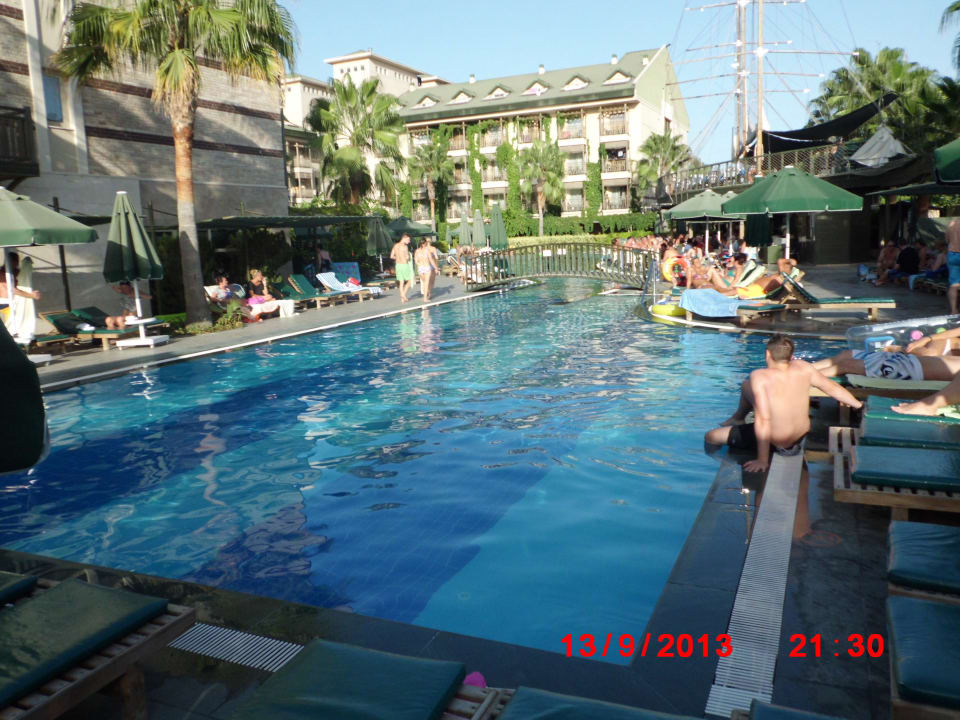 Pool Can Garden Resort