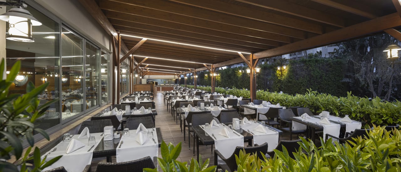 Gastro Wyndham Garden Lara