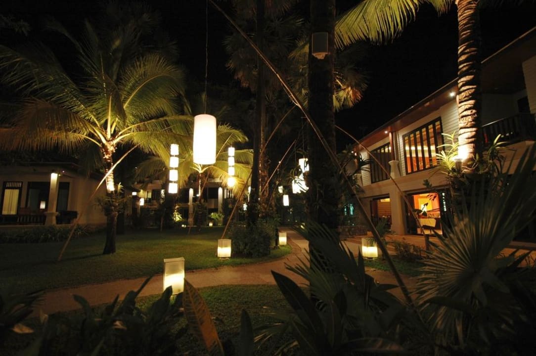 Bei Nacht La Flora Khao Lak