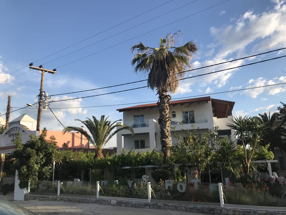 Außenansicht HARPIN Happy Days Beach Hotel