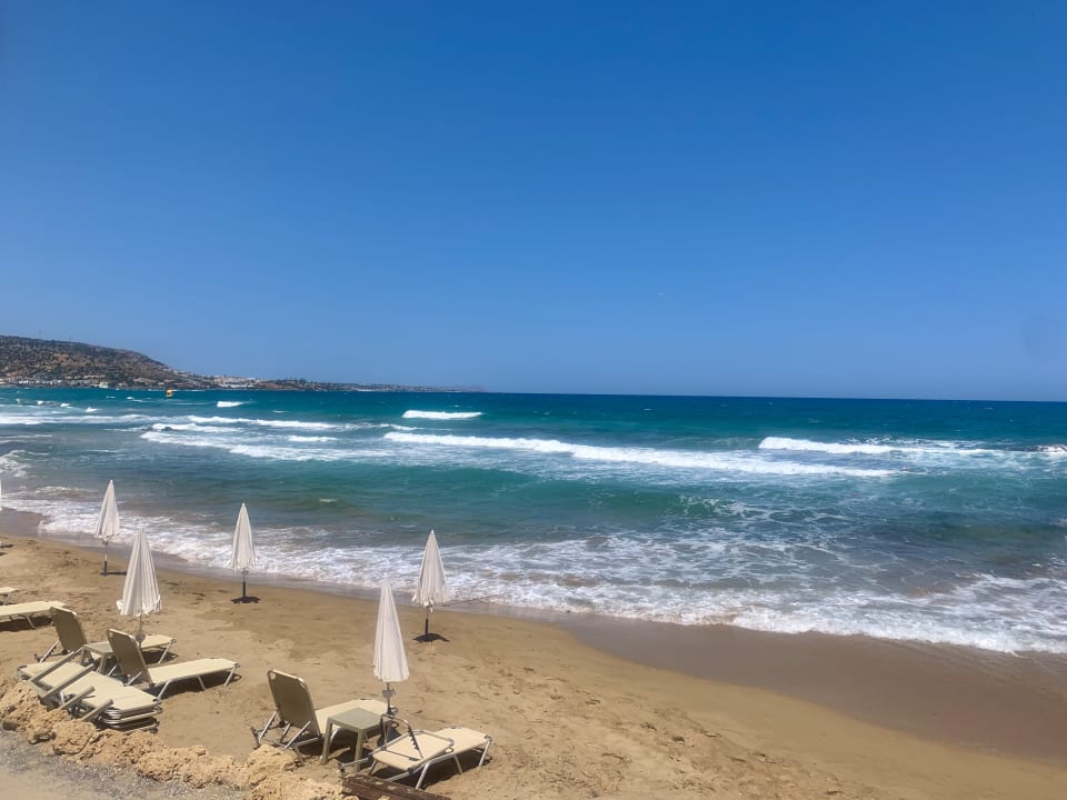 Strand Alexander Beach Hotel & Village Resort