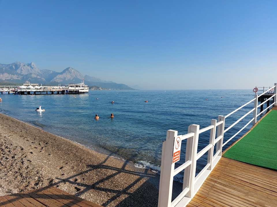 Strand AQI Hydros Club